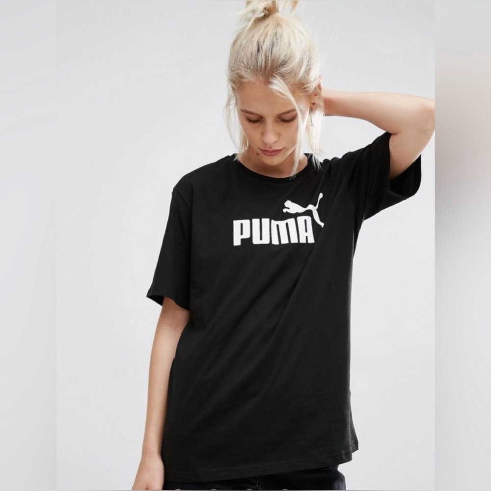 Puma Women’s Large Black Crew Neck Relaxed fit Short Sleeve Tee